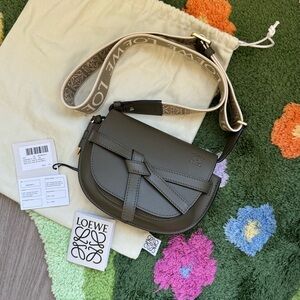 Loewe Mini Gate Dual bag
in soft calfskin and jacquard (like new condition)